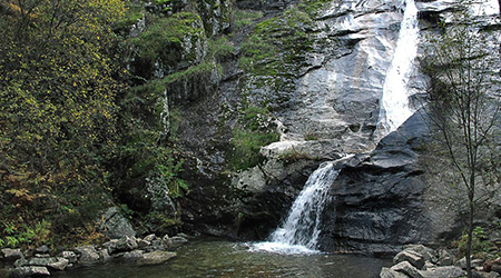 El Chorro de Navafria y varios refugios